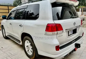 Toyota Land Cruiser 4.0 V6 GX-R 2014 White