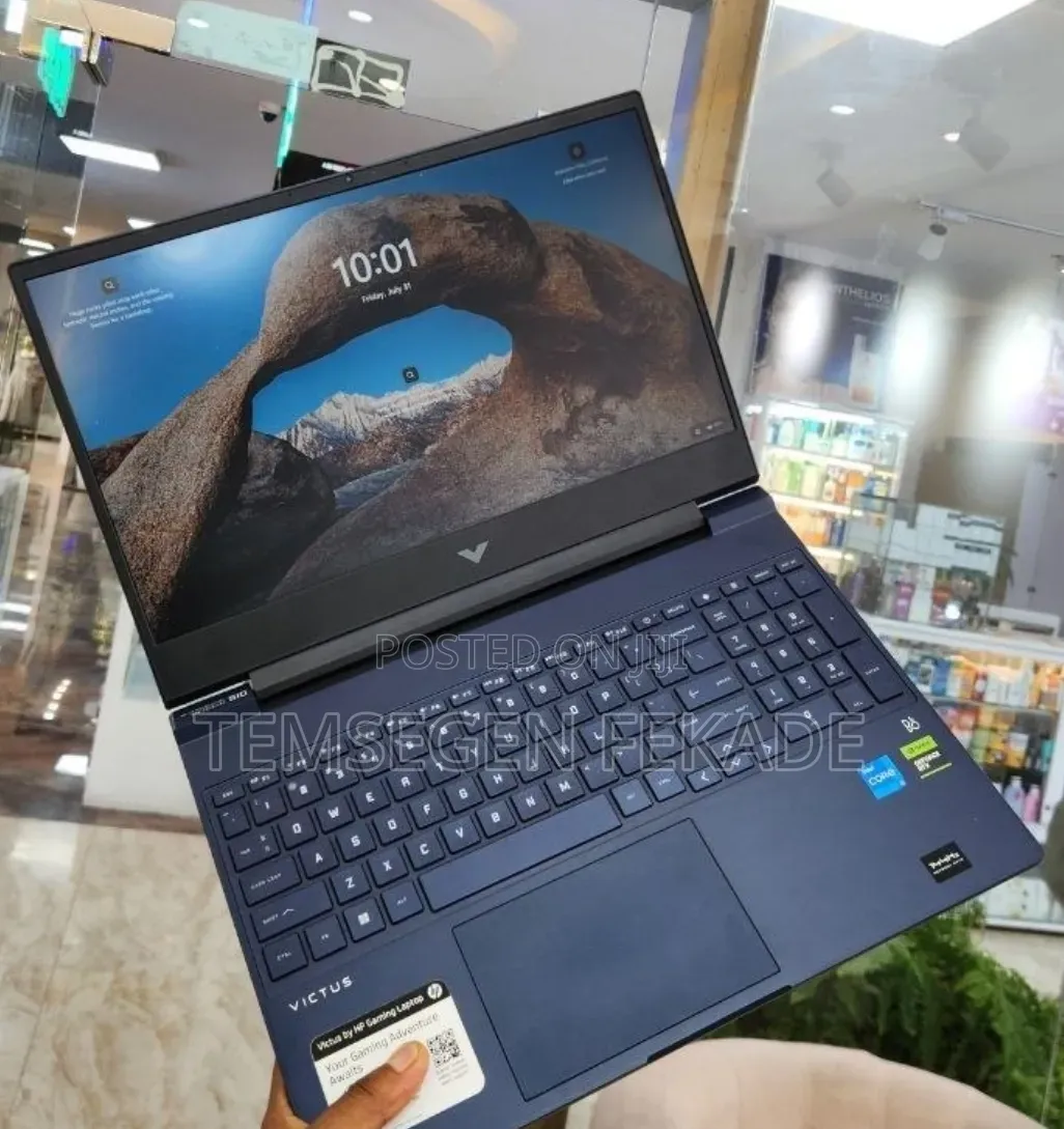New Laptop HP Victus 15 16GB Intel Core i5 SSD 512GB