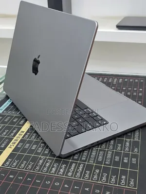New Laptop Apple MacBook Pro 2021 M1 Max 32GB Apple M1 Max SSD 1T
