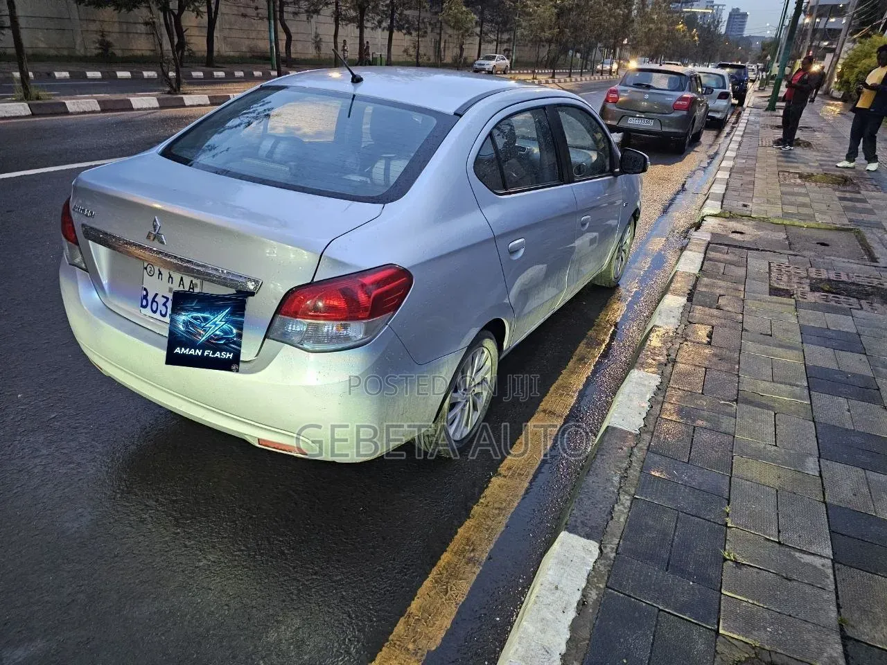 Mitsubishi Attrage 2019 Silver