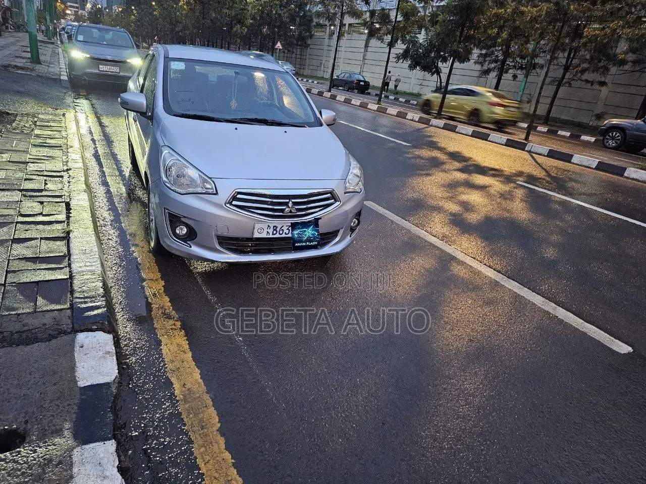 Mitsubishi Attrage 2019 Silver