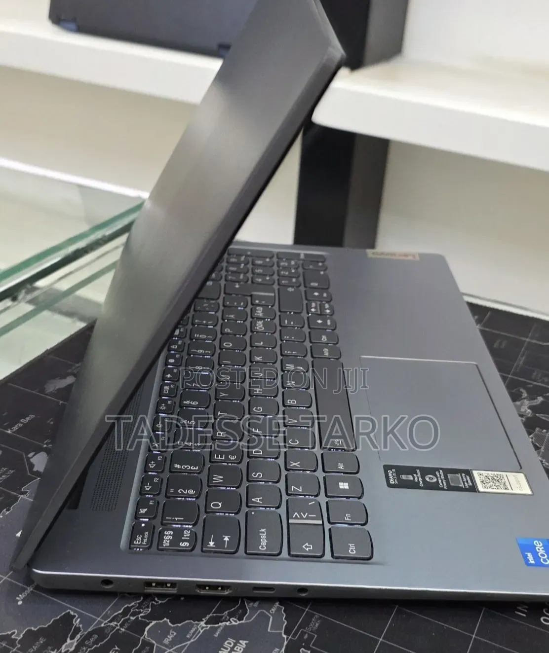 New Laptop Lenovo 8GB Intel Core i5 SSD 512GB