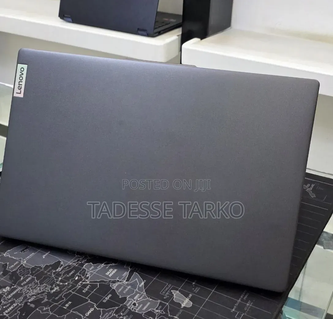 New Laptop Lenovo 8GB Intel Core i5 SSD 512GB
