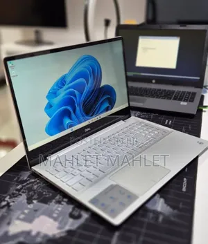 New Laptop Dell Inspiron 15 8GB Intel Core i5 SSD 256GB