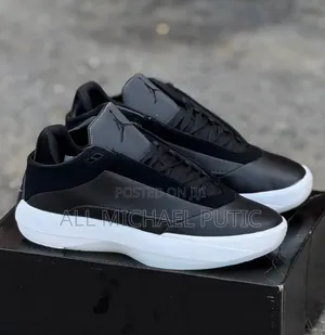 Air Jordan 40 Black and White Shoes