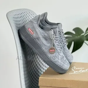Nike Airforce 1 Low X Supreme Shoes