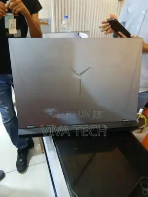 New Laptop Lenovo Legion 5 16GB AMD Ryzen 7 SSD 512GB