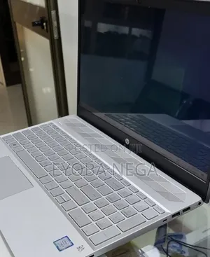 Laptop HP Pavilion 14 8GB Intel Core i5 SSD 512GB