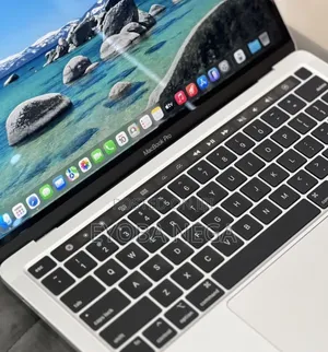 New Laptop Apple MacBook Pro 2022 M2 8GB Apple M2 SSD 512GB