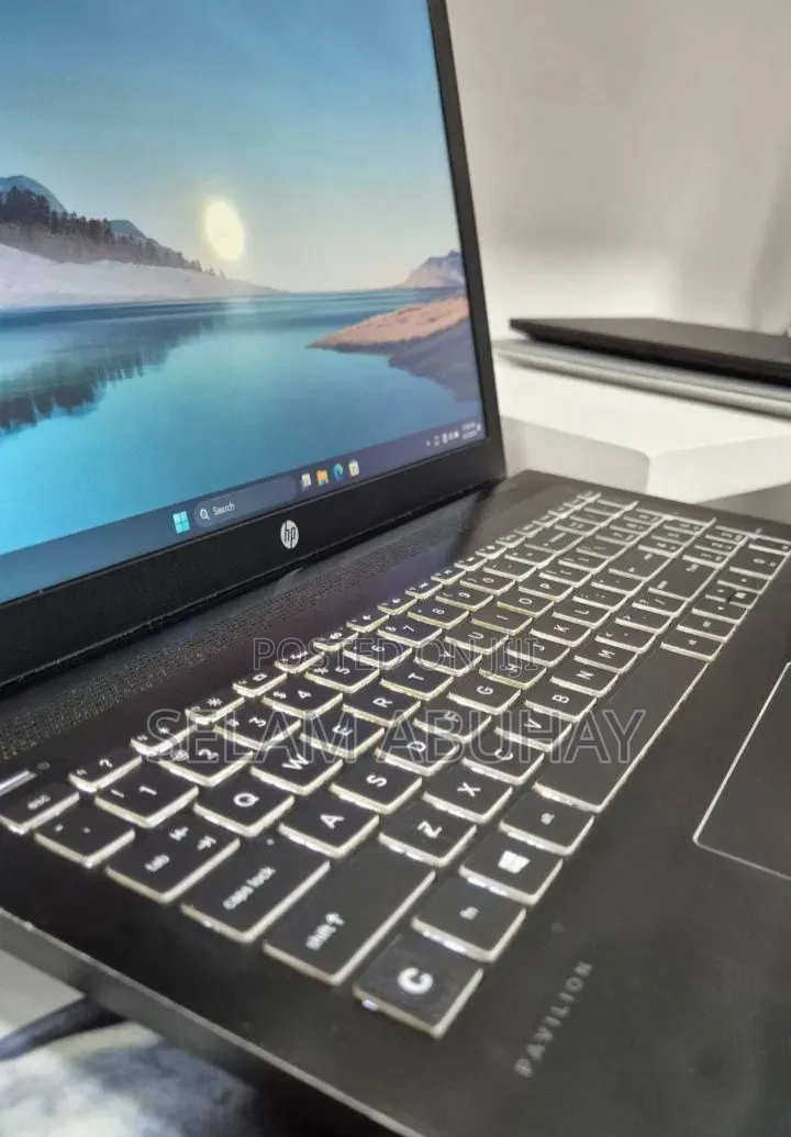 New Laptop HP Pavilion Power 15 8GB Intel Core i7 SSD 256GB