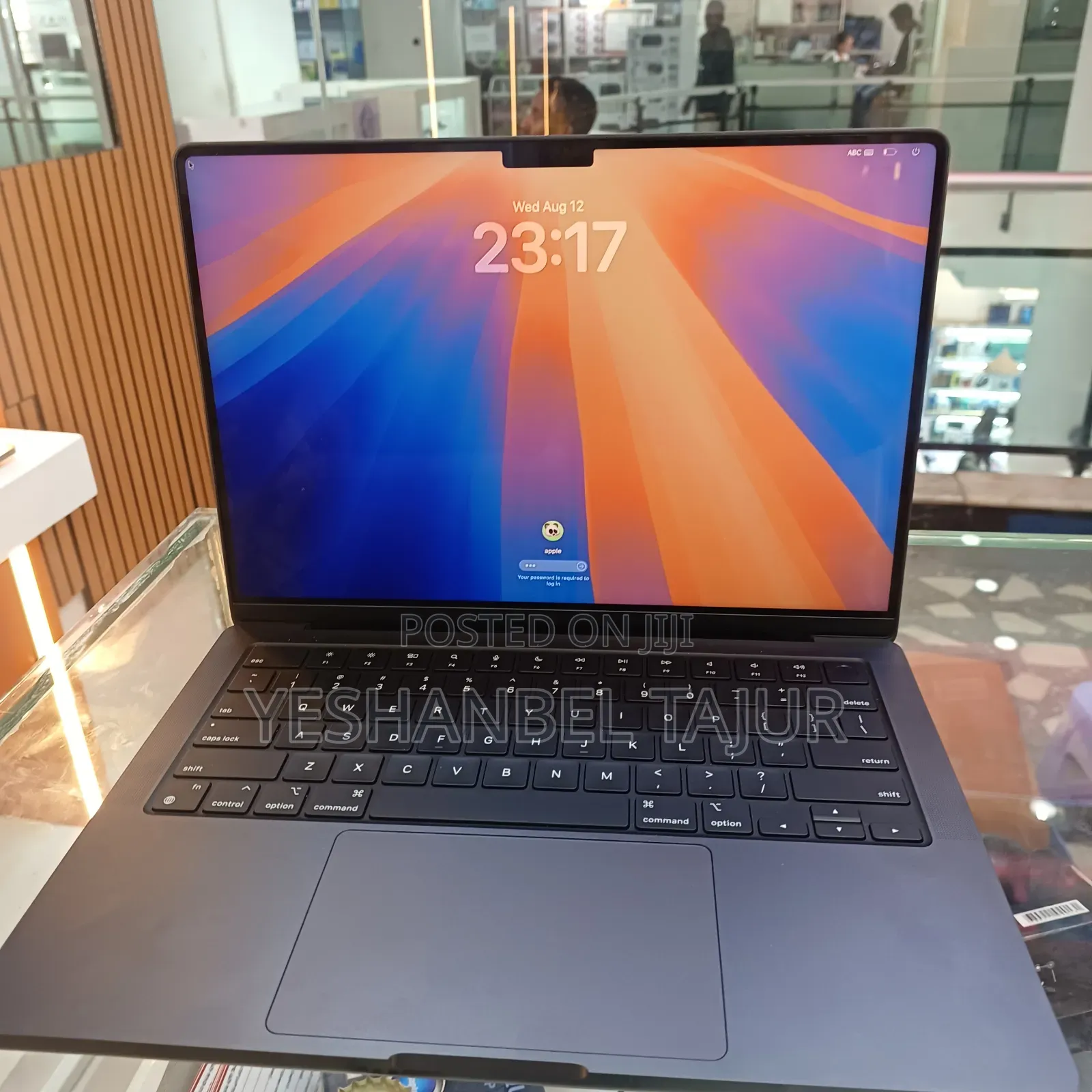 New Laptop Apple MacBook Pro 2024 M4 16GB Apple M4 Pro SSD 512GB