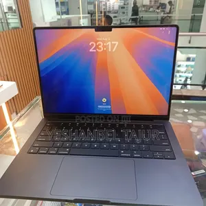 New Laptop Apple MacBook Pro 2024 M4 16GB Apple M4 Pro SSD 512GB