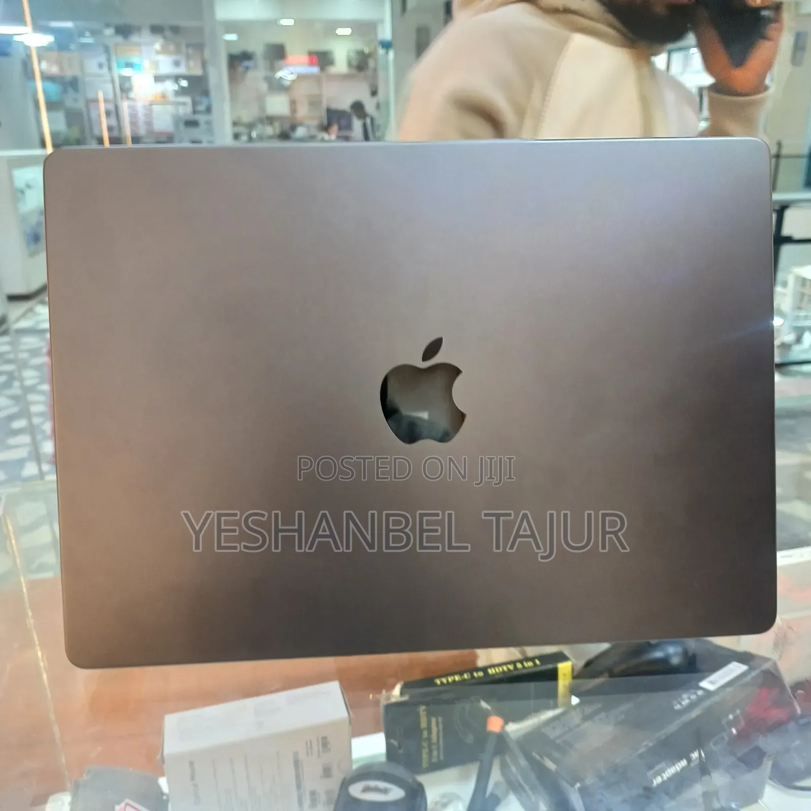 New Laptop Apple MacBook Pro 2024 M4 16GB Apple M4 Pro SSD 512GB