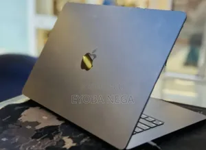 Laptop Apple MacBook Air 2024 M3 8GB Apple M3 SSD 256GB