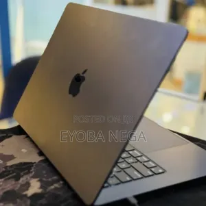 Laptop Apple MacBook Air 2024 M3 8GB Apple M3 SSD 256GB