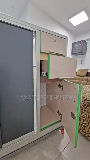 Aluminium Display