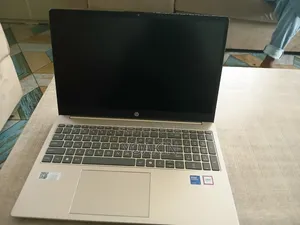 New Laptop HP 15-fd1020ns 8GB Intel Core Ultra 7 SSD 512GB