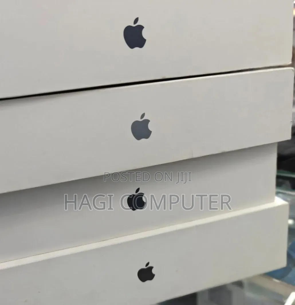 New Laptop Apple MacBook Pro 2025 M5 36GB Apple M5 Pro SSD 2T