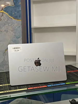 New Laptop Apple MacBook Air 2025 M4 16GB Apple M4 SSD 256GB