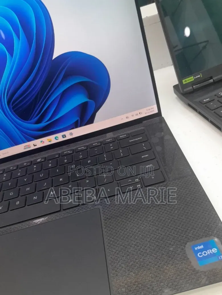 New Laptop Dell XPS 15 16GB Intel Core i7 SSD 512GB
