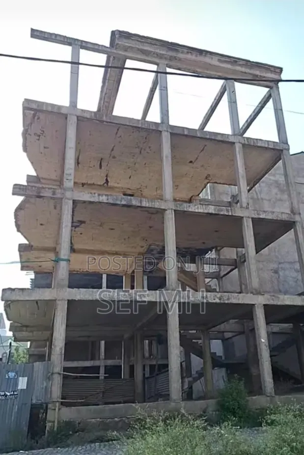 7bdrm House in Gullele for Sale