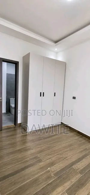 Furnished 4bdrm Apartment in ሀይሌ እርል እስቴት, Bole for sale