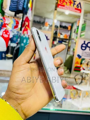 Apple iPhone X 256 GB White