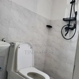 4bdrm House in Akaky Kaliti for sale