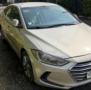 Hyundai Elantra 2017 Beige