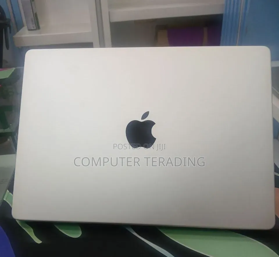 New Laptop Apple MacBook Pro 2021 M1 16GB Apple M1 SSD 512GB