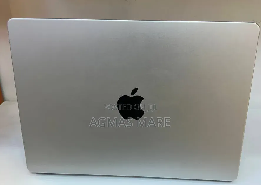 New Laptop Apple MacBook Pro 2021 M1 8GB Apple M1 SSD 256GB