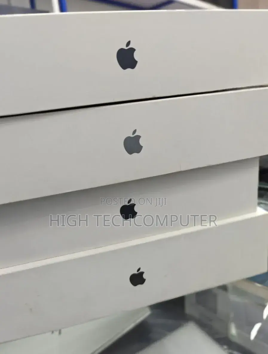 New Laptop Apple MacBook Pro 2025 M5 36GB Apple M5 Pro SSD 2T
