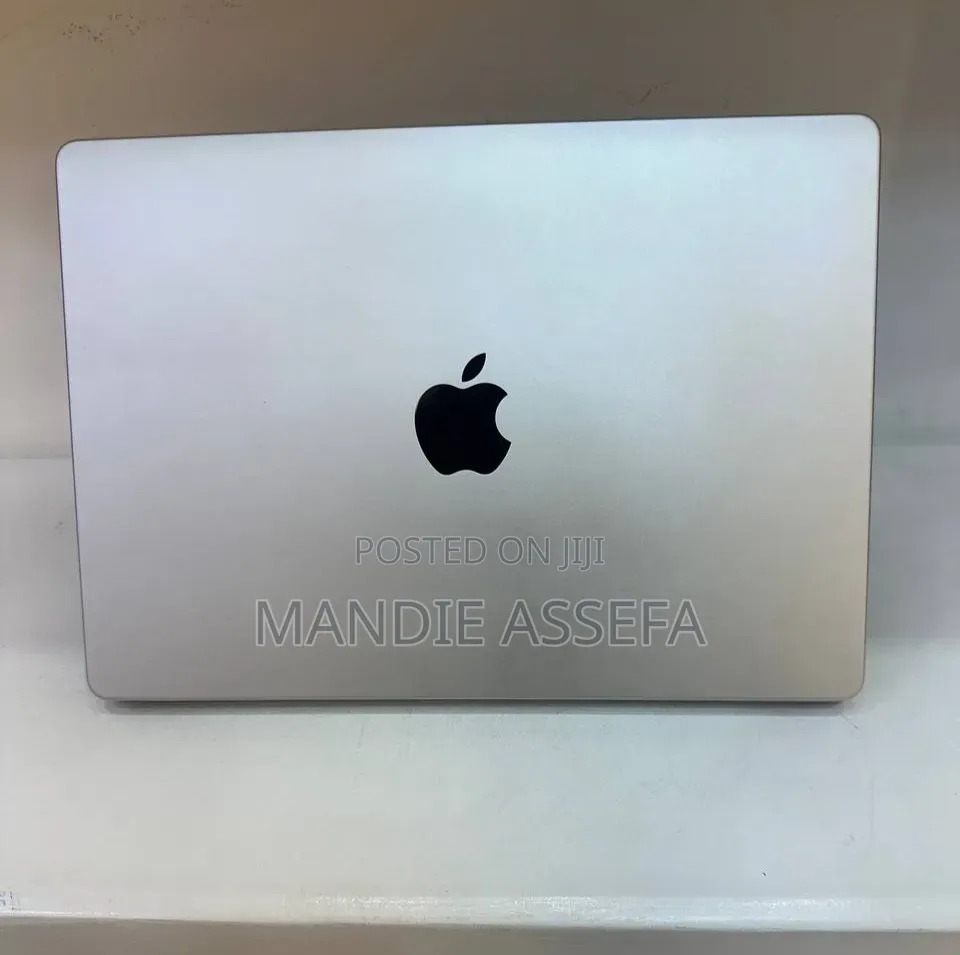 New Laptop Apple MacBook Pro 2023 M3 8GB Apple M3 SSD 512GB