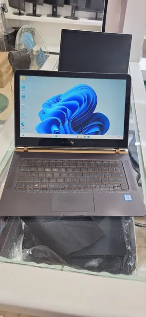 New Laptop HP Spectre 8GB Intel Core i7 SSD 512GB