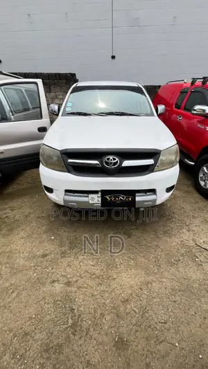 Toyota Hilux 2008 White