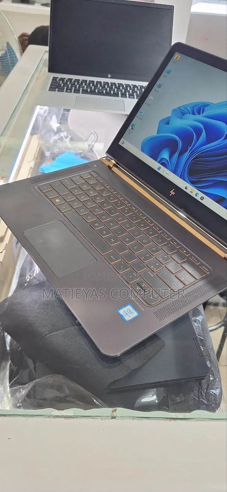 New Laptop HP Spectre 8GB Intel Core i7 SSD 512GB