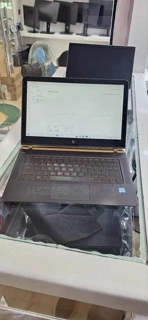 New Laptop HP Spectre 8GB Intel Core i7 SSD 512GB