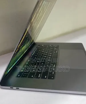 New Laptop Apple MacBook Pro 2019 16GB Intel Core i9 SSD 1T