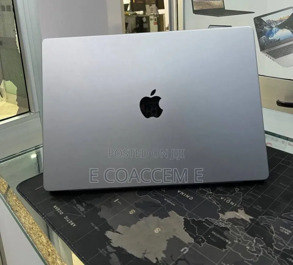 New Laptop Apple MacBook 32GB SSD 512GB