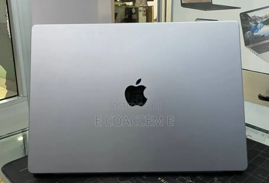 New Laptop Apple MacBook 32GB SSD 512GB