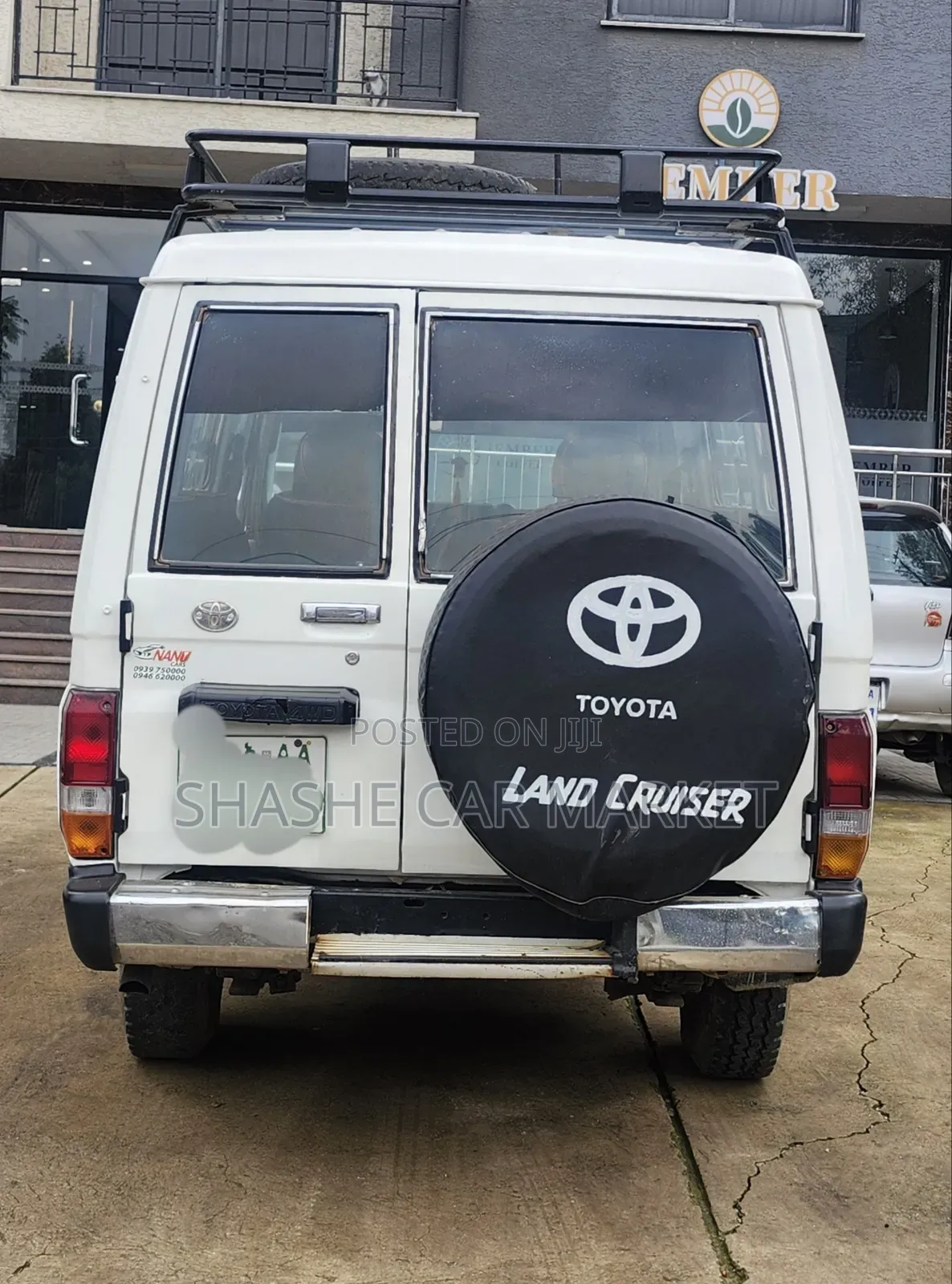 Toyota Land Cruiser 2013 White