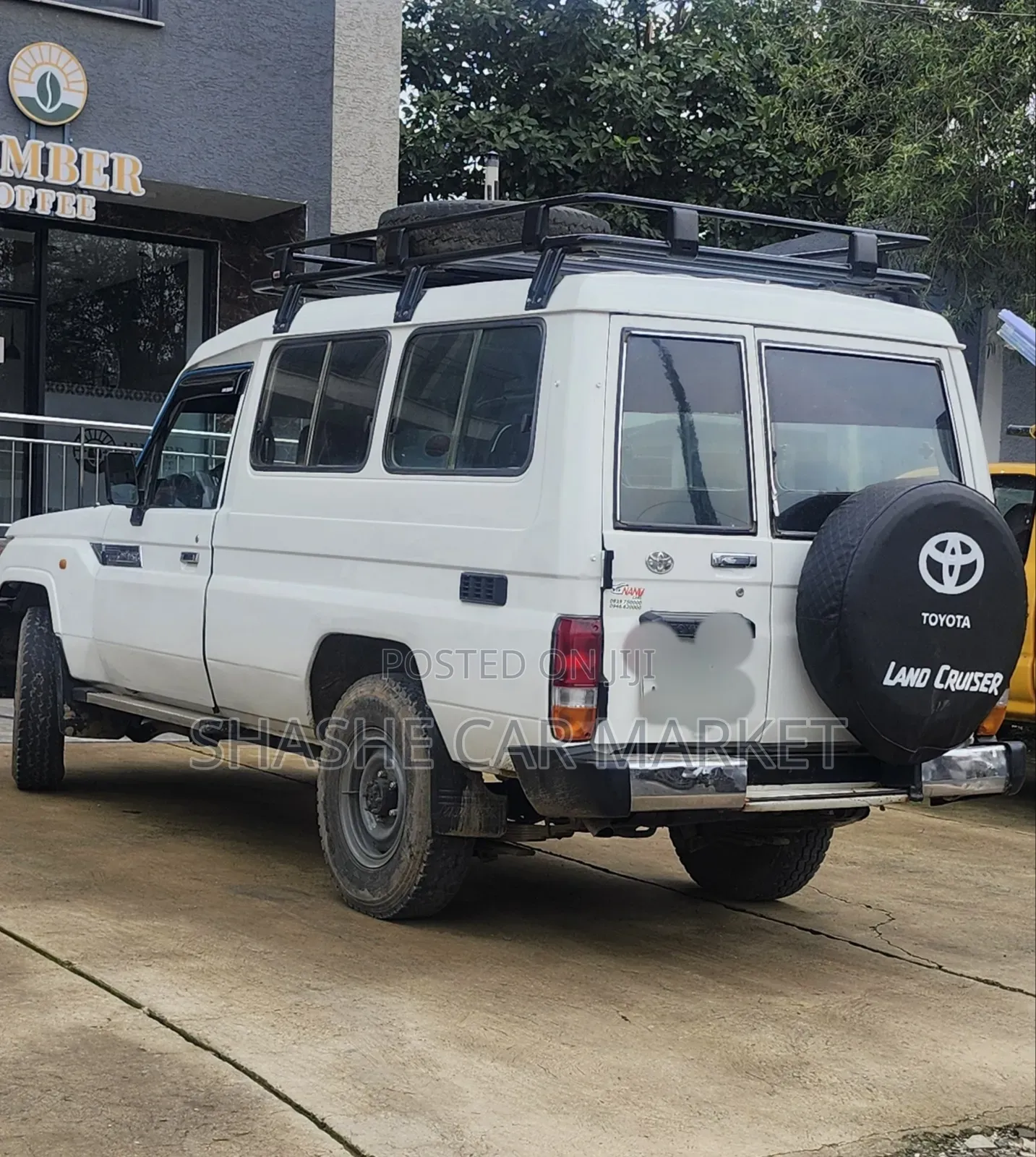 Toyota Land Cruiser 2013 White