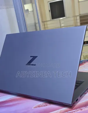 New Laptop HP ZBook Create G7 32GB Intel Core i7 SSD 512GB