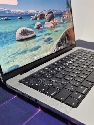 New Laptop Apple MacBook Pro 2024 M4 16GB Apple M4 Pro SSD 512GB