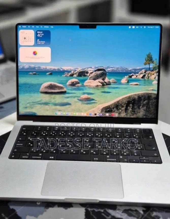 New Laptop Apple MacBook Pro 2024 M4 16GB Apple M4 Pro SSD 512GB