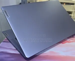 New Laptop Lenovo 8GB Intel Core i5 SSD 512GB