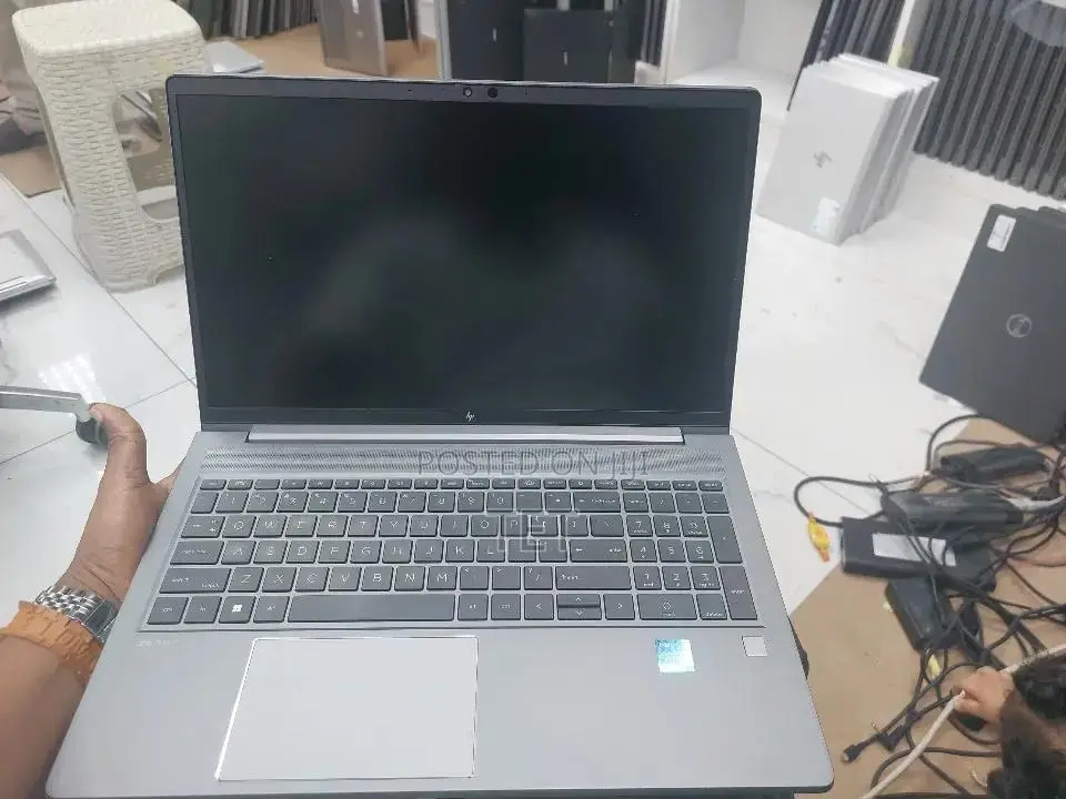 Laptop HP ZBook Power G9 i7 16GB Intel Core i7 SSD 1T
