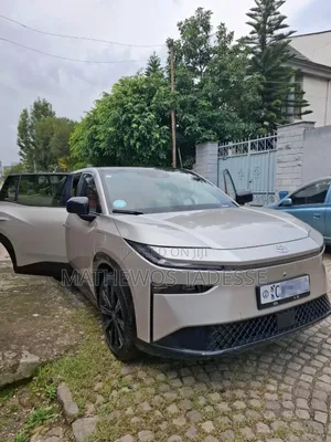 Toyota bZ3 2025 Silver