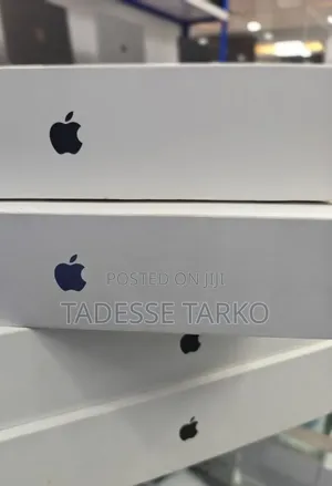 New Laptop Apple MacBook Pro 2025 M5 36GB Apple M5 Pro SSD 2T