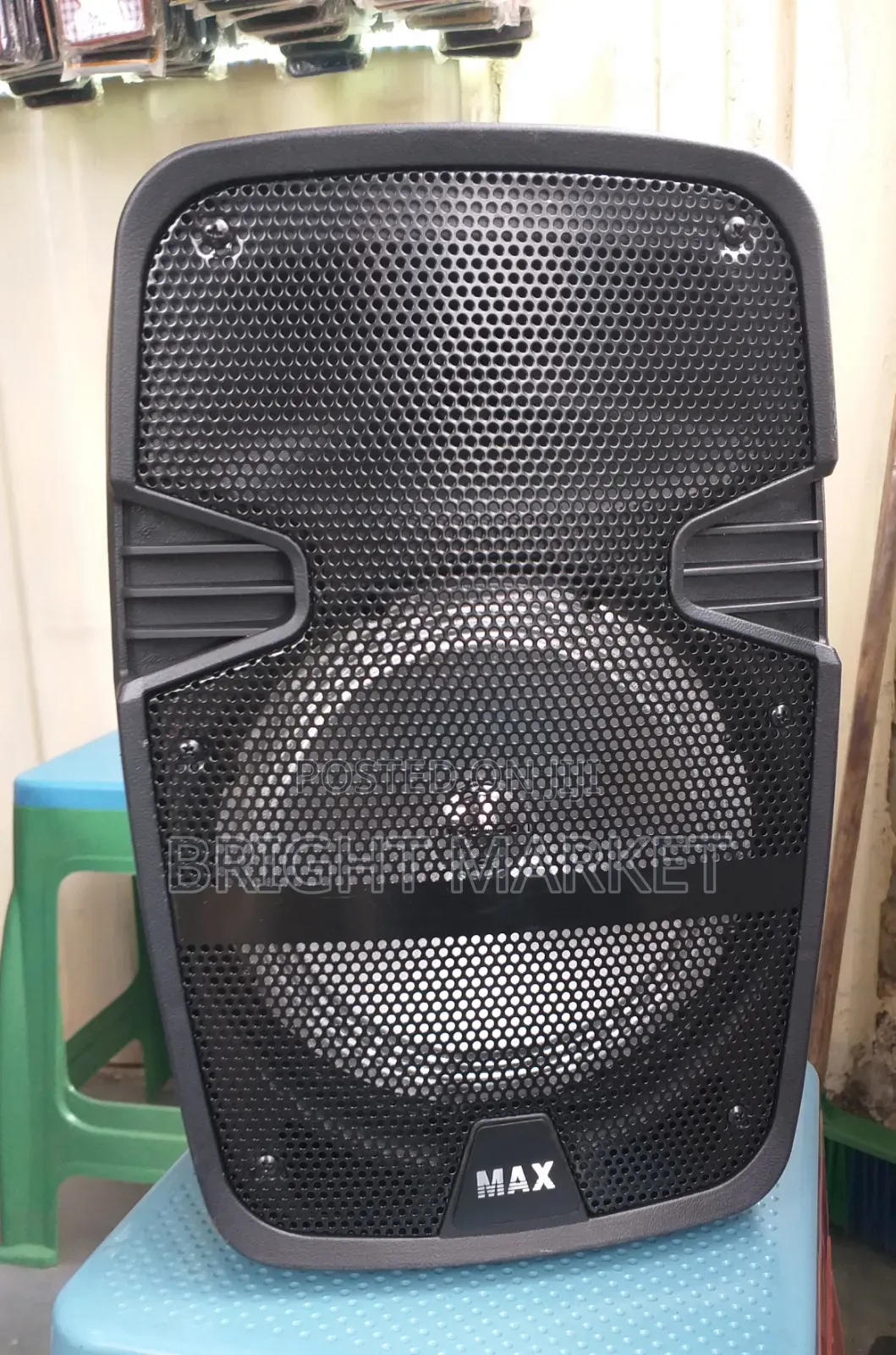 Max Speaker
